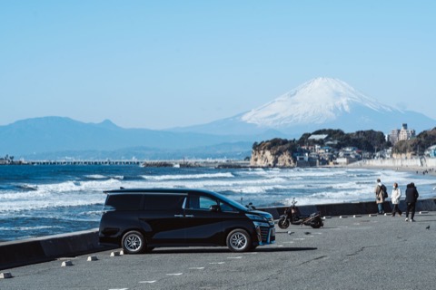 Vehicle (Toyota Vellfire)